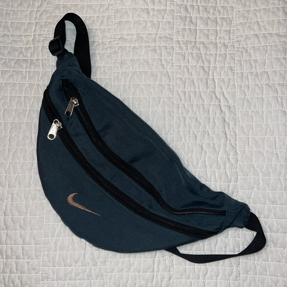 Vintage Dark Green Nike Fanny Pack/Crossbody Bag